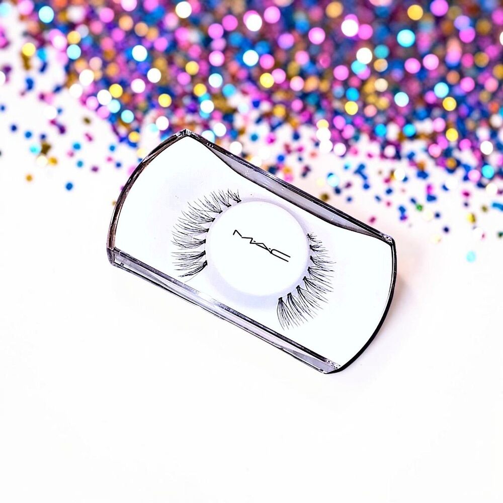 MAC Cosmetics - M·A·C Lash - 81 Charmer Lash BRAND New In Box